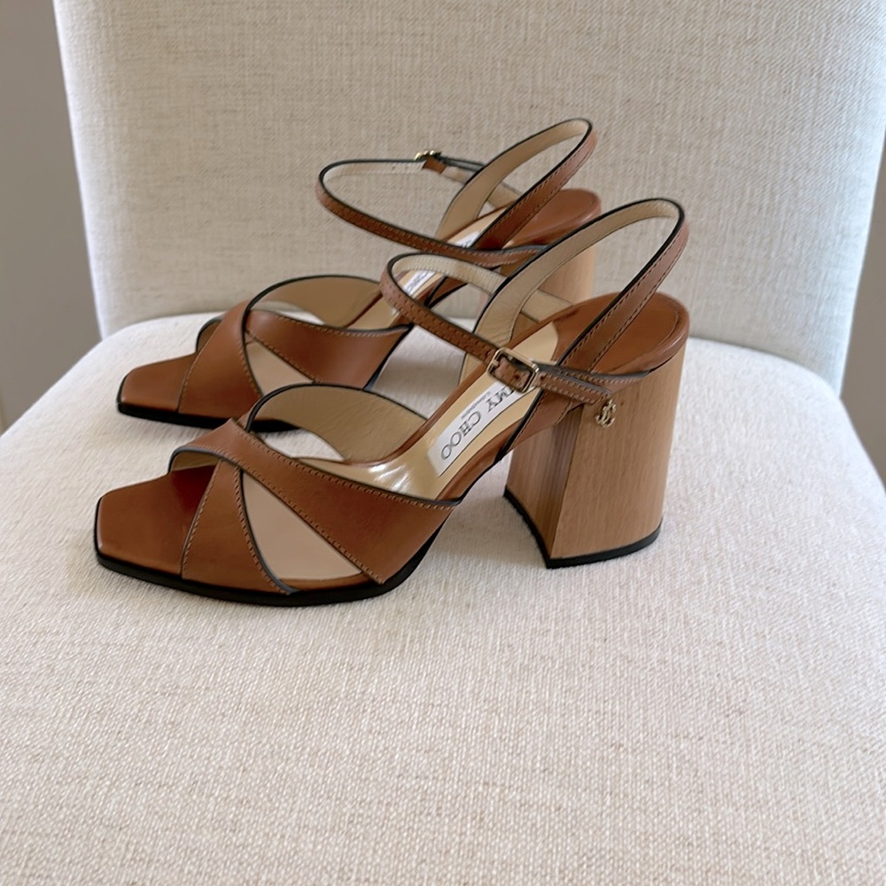Jimmy Choo Joya Look Leather Sandals. 381/2. Vachetta Leather. Leather Soles NWT